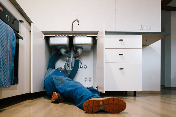 Professional Emergency Plumber technician working in Allentown, PA